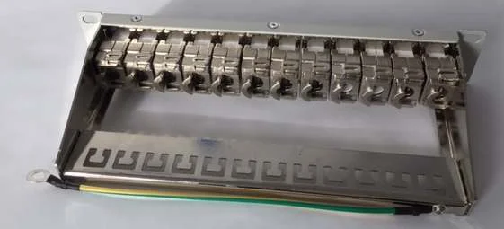 Patch Panel 12xTP, CAT6A, incl.Keystone groß, 10", Lichtgrau, Synergy 21,