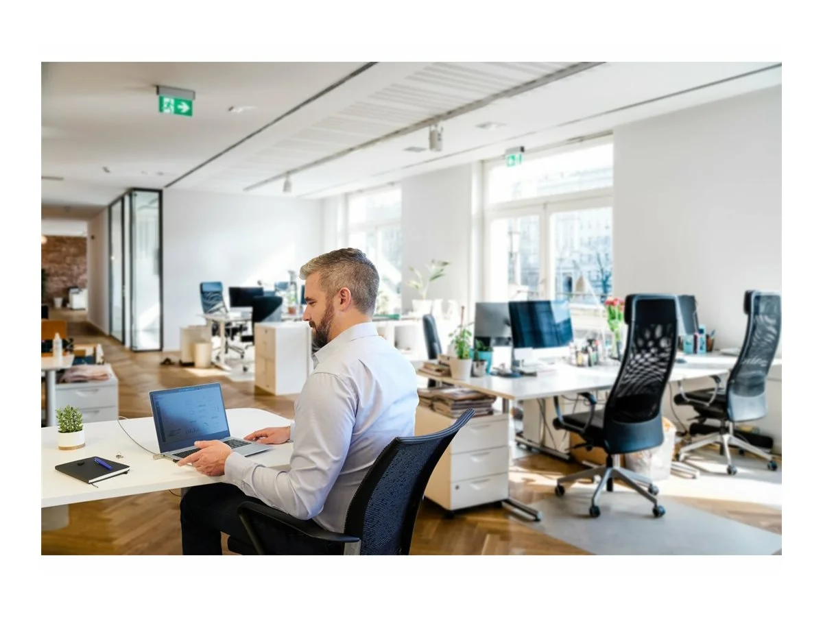 KENSINGTON MagPro Privacy 33,78cm Laptop