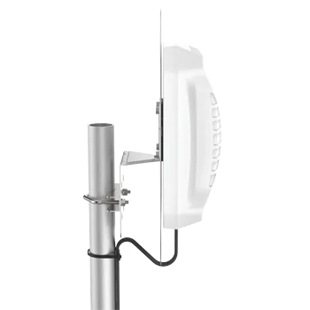 Poynting · Antennen · LTE/GSM · Mast/Wand · A-XPOL-0016 · weiß · SMA (M) · 8dbi Cross Polarised Flatpatch · SMA - Male · 5m