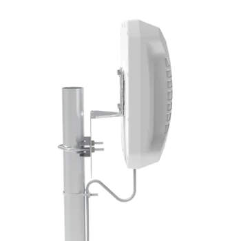 Poynting · Antennen · 5G/LTE · Mast/Wand · A-XPOL-0002-V3-03 · weiß · SMA (M) · 11dbi Flat-MIMO · SMA M · 10m Kabel