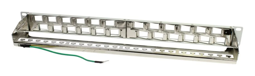 Patch Panel 24xTP, CAT6A, incl.Keystone Slim-line, 19", 1HE(t 96mm) 45Grad Schrägauslass, Lichtgrau, Synergy 21,