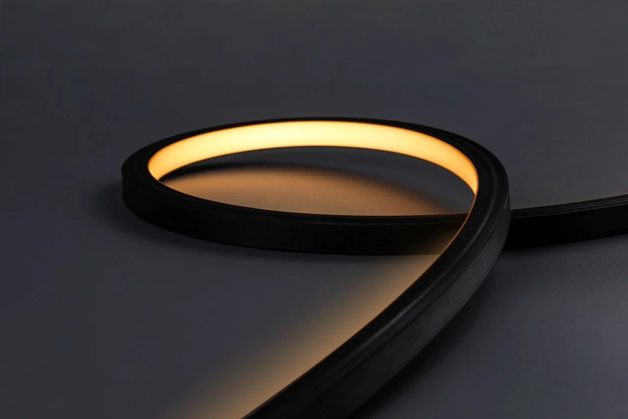 Synergy 21 LED Flex Strip NEON Black für Akustik Panele LED NW IP20