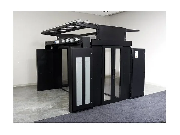 APC HyperPod Accessory 42-52U Rack