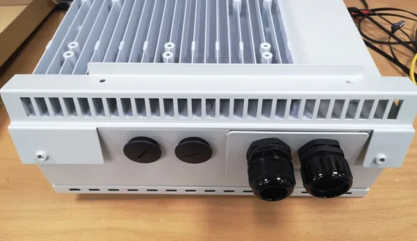 ZTE VDSL2/G.FAST DSLAM mit 16 Ports Bundle mit AC Netzteil - Vorkonfiguriert - Gigabit Ethernet Uplink