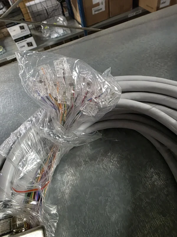 Yeastar Kabel RJ21 Buchse -> RJ12, 15m, Telco-Kabel