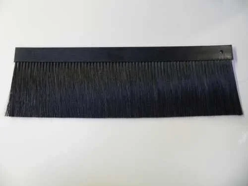 Triton 19" Schrank, zbh. Bürstenleiste für Kabeldurchführung,